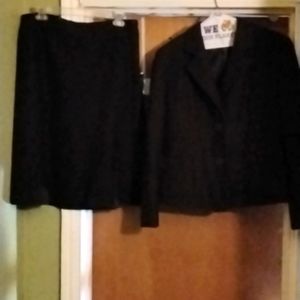 A chocolate brown suit A chocolate brown harvest Benard suit 55% wool 45% viscos